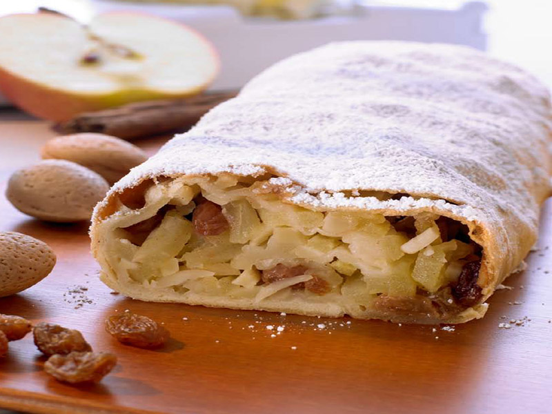 Apfelstrudel • Genius Rezeptwelt