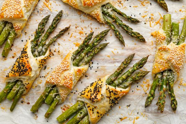 Spargel Blätterteig Snack • Genius Rezeptwelt