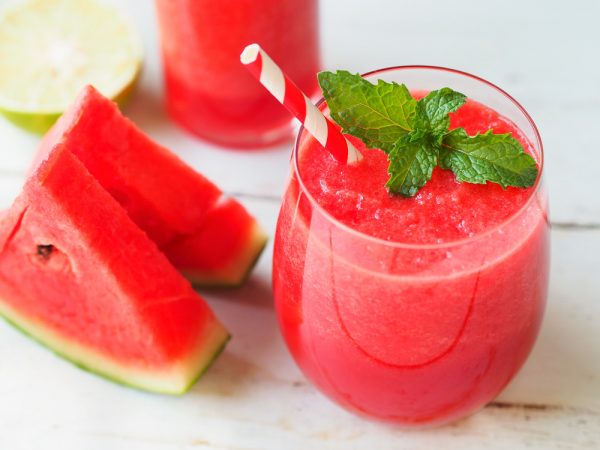 Frozen Wassermelonen-Erdbeer-Slush • Genius Rezeptwelt