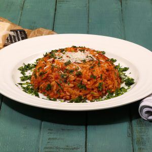 Kritharaki mit Gemüse und Tomaten-Sauce
