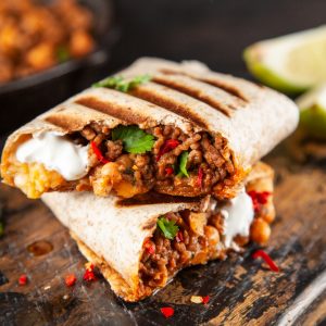 Einfache Burritos mit Hackfleisch und Gemüse